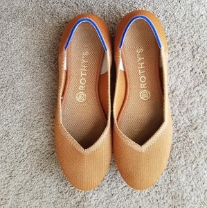Rothy's flats size 9 in Fawn